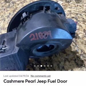 Cashmere Pearl Jeep Door